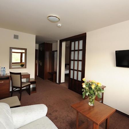 Hotel Kormoran Mierki Rum bild