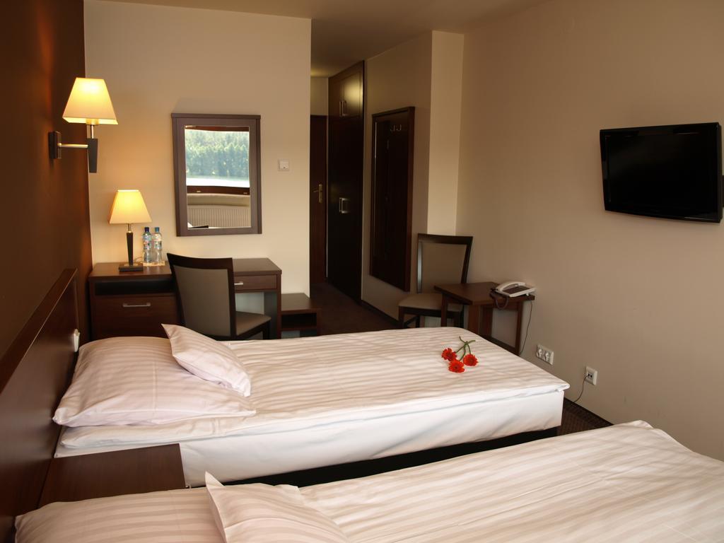 Hotel Kormoran Mierki Rum bild